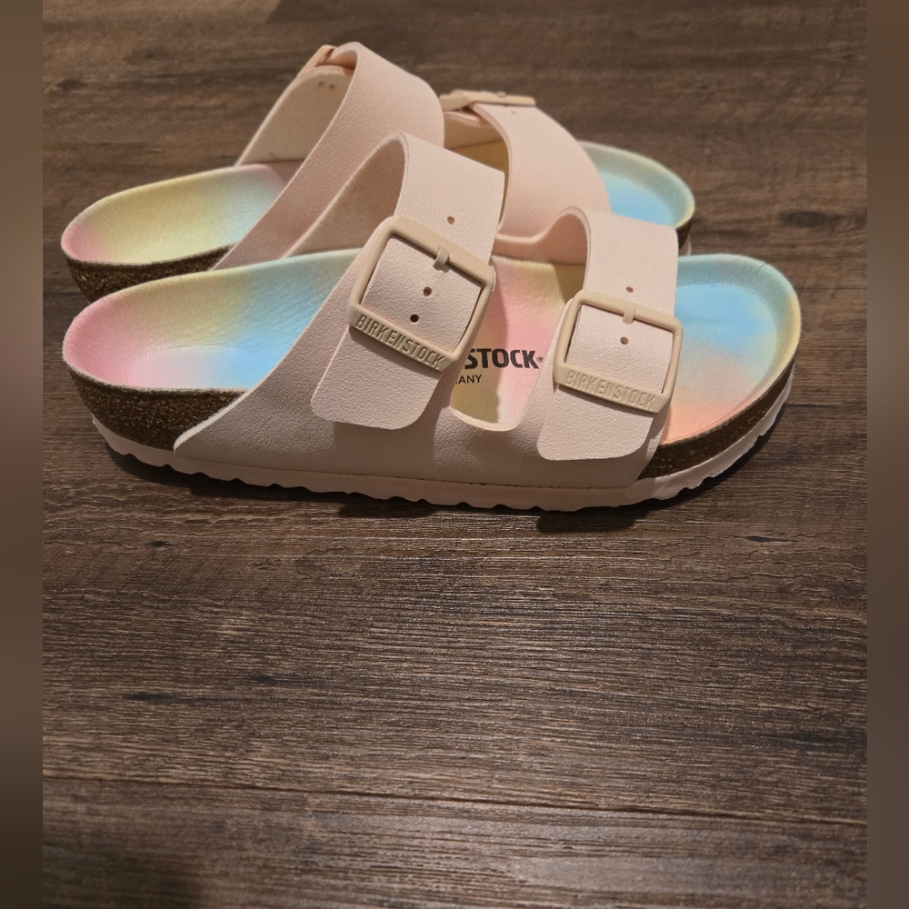 Birkenstock Womens Sandals - PINK. BRAND NEW.